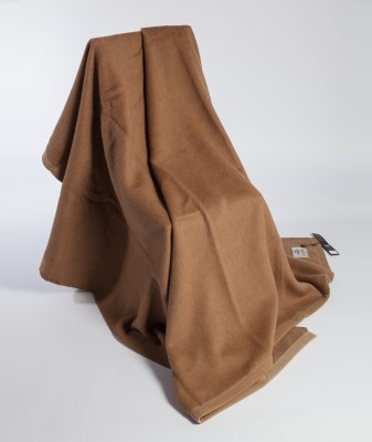 Одеяло коричневое из верблюжьего пуха (ГОБИ) Одеяло светло-коричневое, 100%-й верблюжий пух, размер 200х150, пр-во GOBI, Монголия